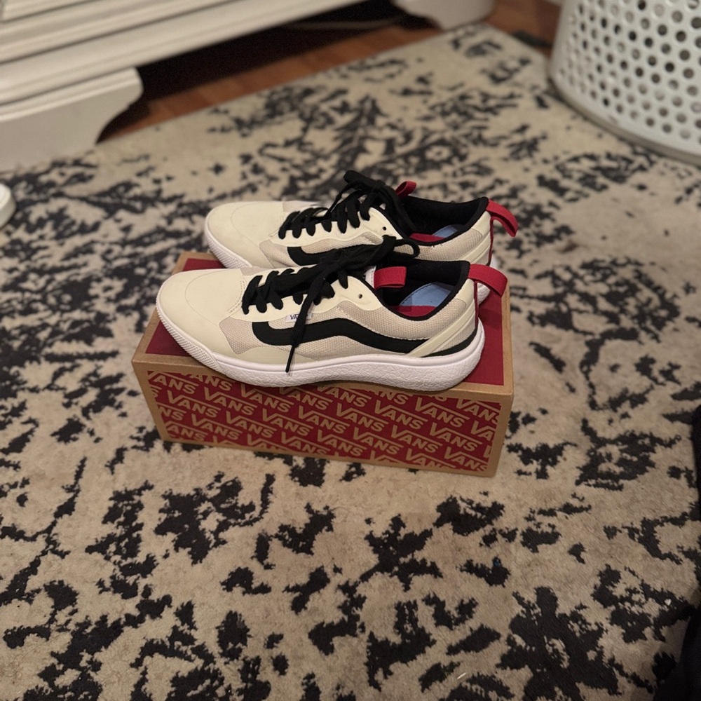Vans UltraRange EXO